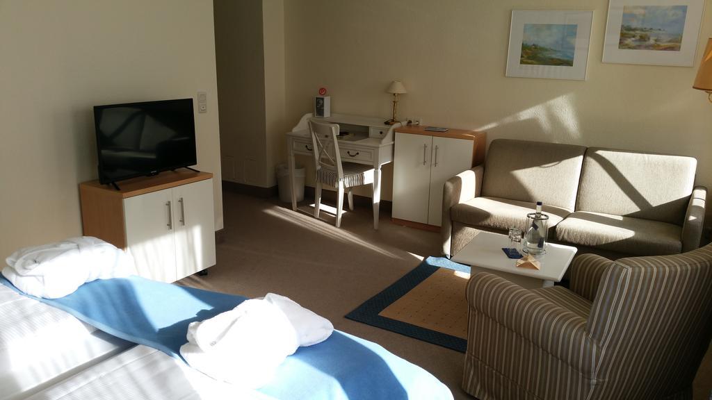 Hotel Clausen Westerland Room photo